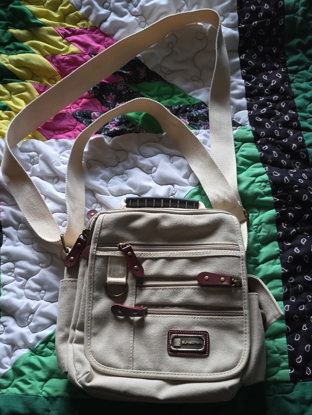 Amazon Essentials Cream Canvas Crossbody with Brown Trim and Strap Accents